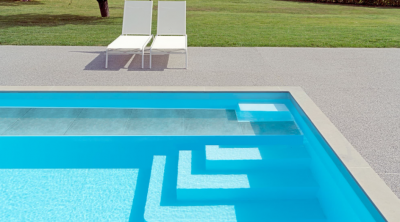  Piscine coque haut de gamme : LA CHARMANTE 50 ( 5 M X 3 M )